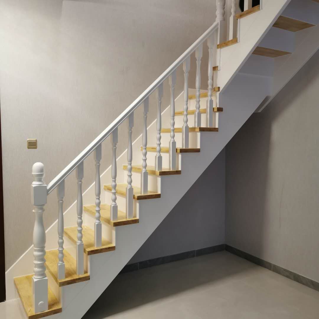 北京室内楼梯阁楼复式家用楼梯欧式美式北欧新中式现代轻奢实木楼梯