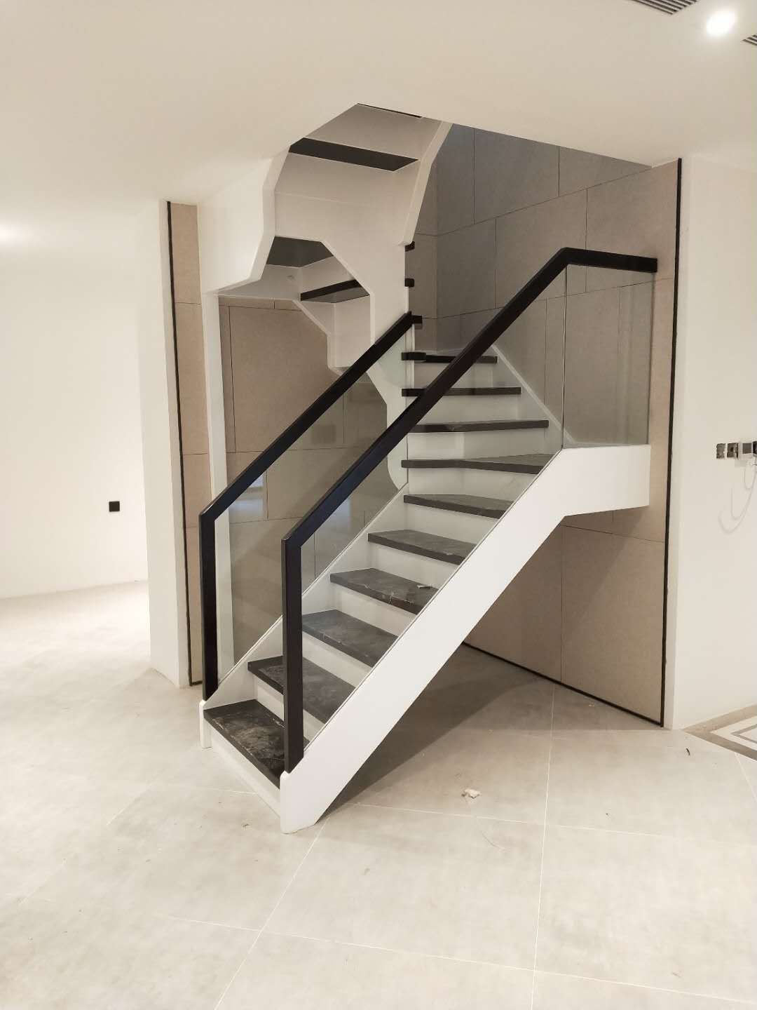 北京现代风格楼梯玻璃护栏定制钢化玻璃楼梯橡木楼梯钢木楼梯定制